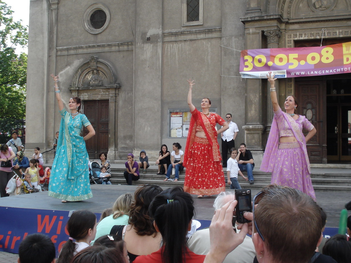 Bollywood in Simmering